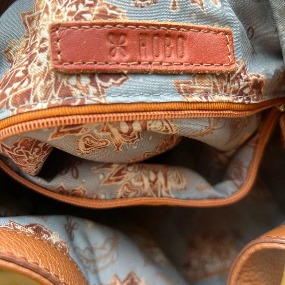 HOBO Pier shoulder bag brown mahogany leather with strap brass boho - Picture 5 of 9